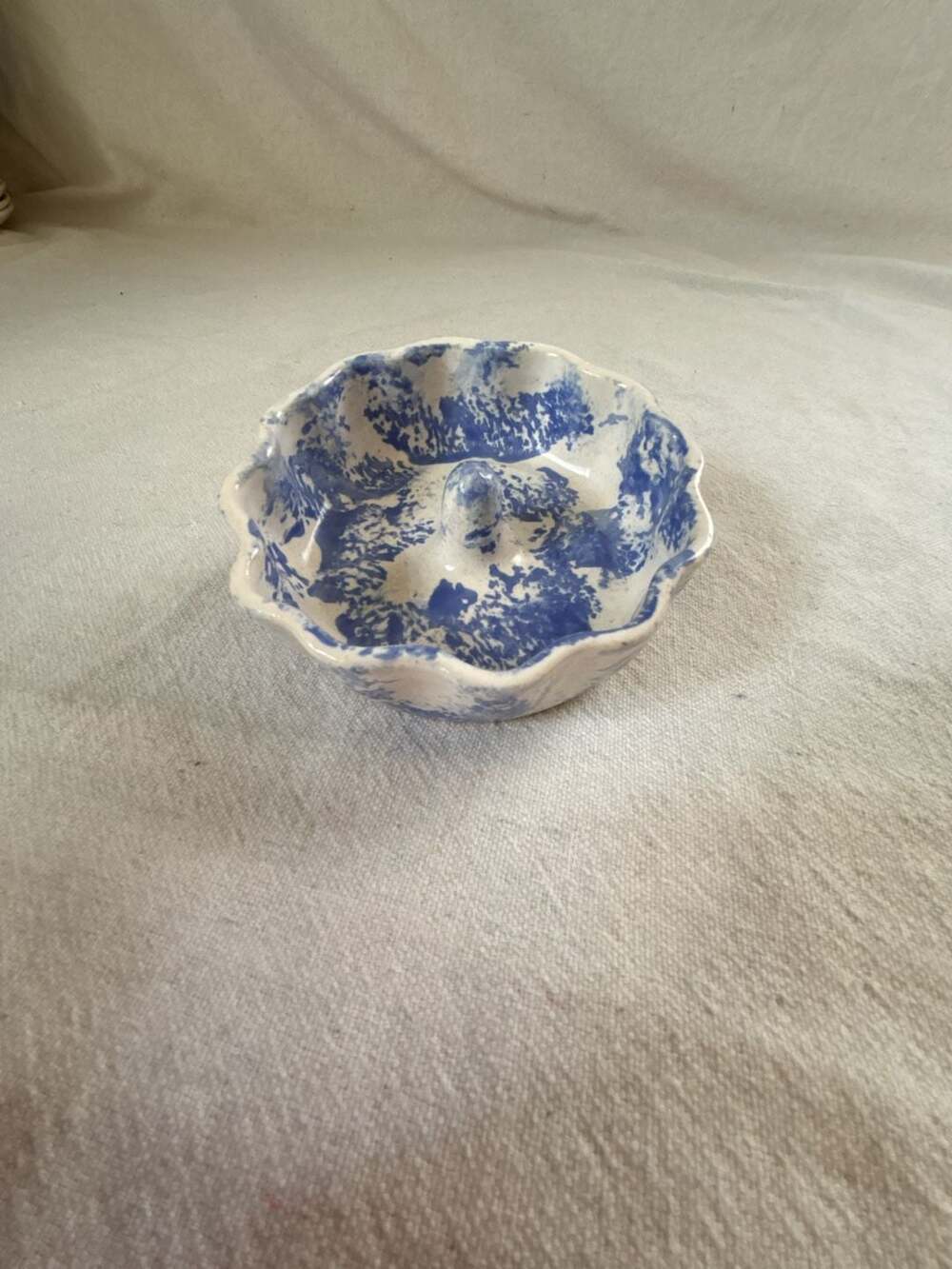 John Garrou Pottery Blue Spongeware Scalloped Ring Dish Holder